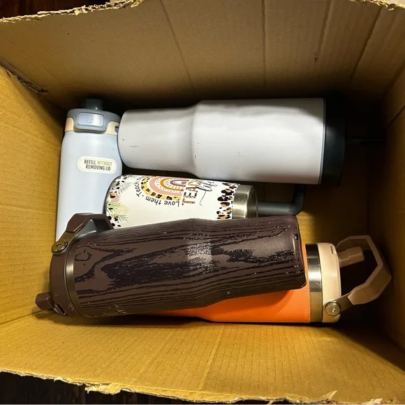 small assorted water bottle box - Picture 6 of 6